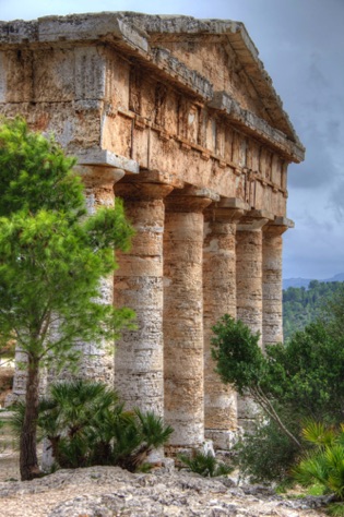 Temple at Segesta
IMG_3908_09_10.jpg