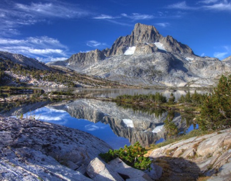 Banner Peak above 
Thousand Island Lake, Sierras
_MG_5417_8_9.jpg