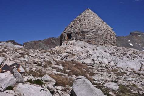 Hut at Muir Pass
L1010831_1.jpg